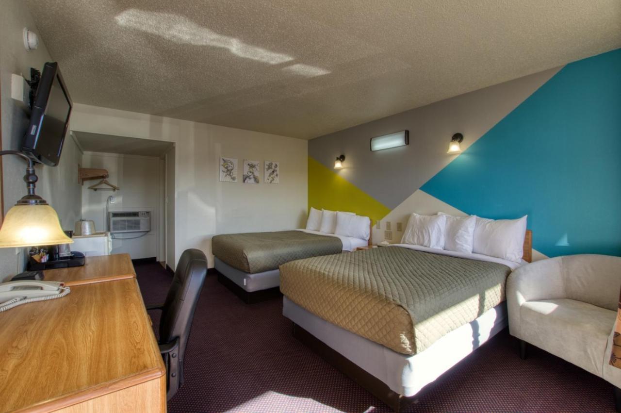 Western Motel Shamrock Bagian luar foto