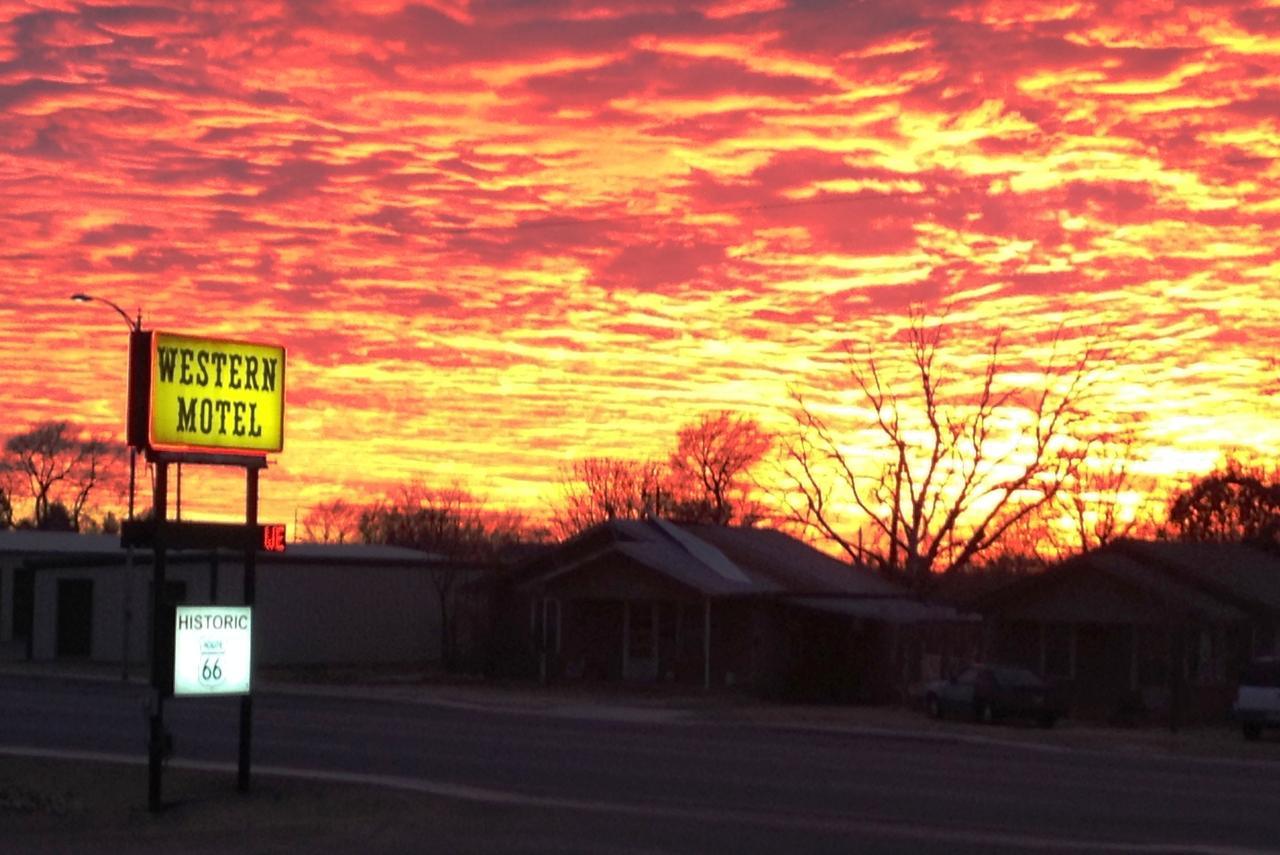 Western Motel Shamrock Bagian luar foto